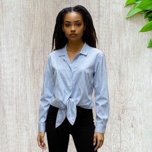 VINTAGE JOSEPHINE CHAUS -- Chambray Shirt, Front-Tie, Long Sleeve, Button Down